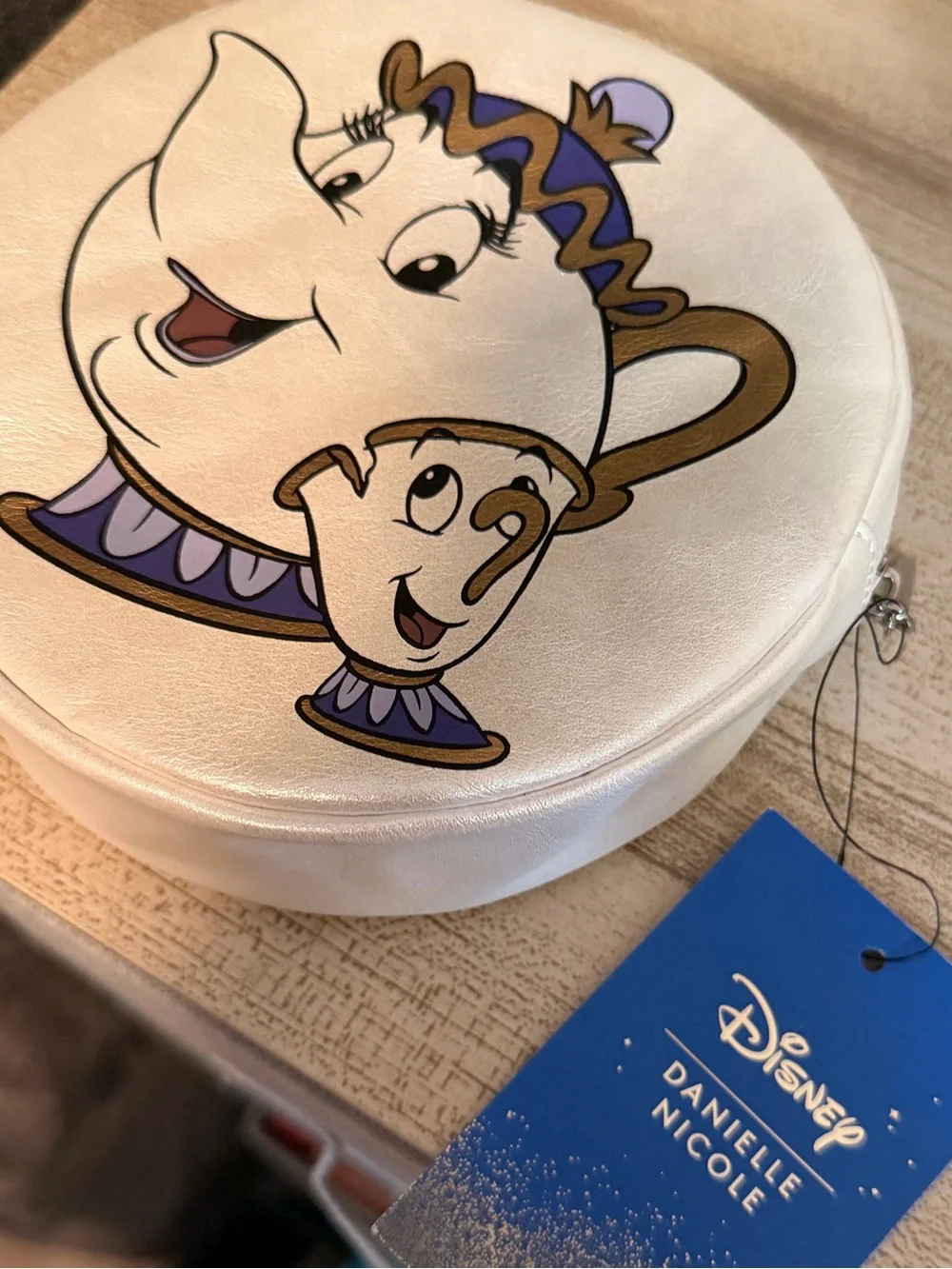 Danielle Nicoles Beauty and the Beast Mrs. Potts & Chip Round White Zip Pouch